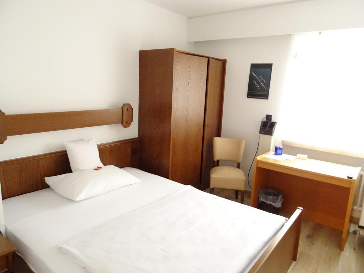 Aparthotel Zum Dom Kleinblittersdorf Eksteriør billede